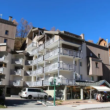 Kandahar 202 - Les Deux Alpes- 5 Personnes- Plein Centre-station, 32m2 Apartment Les Deux Alpes
